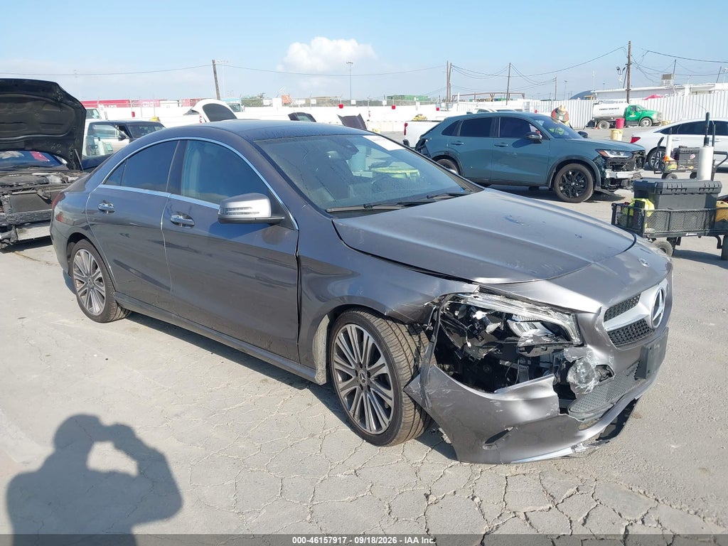 2019 Mercedes-Benz CLA 250 4MATIC photo 1