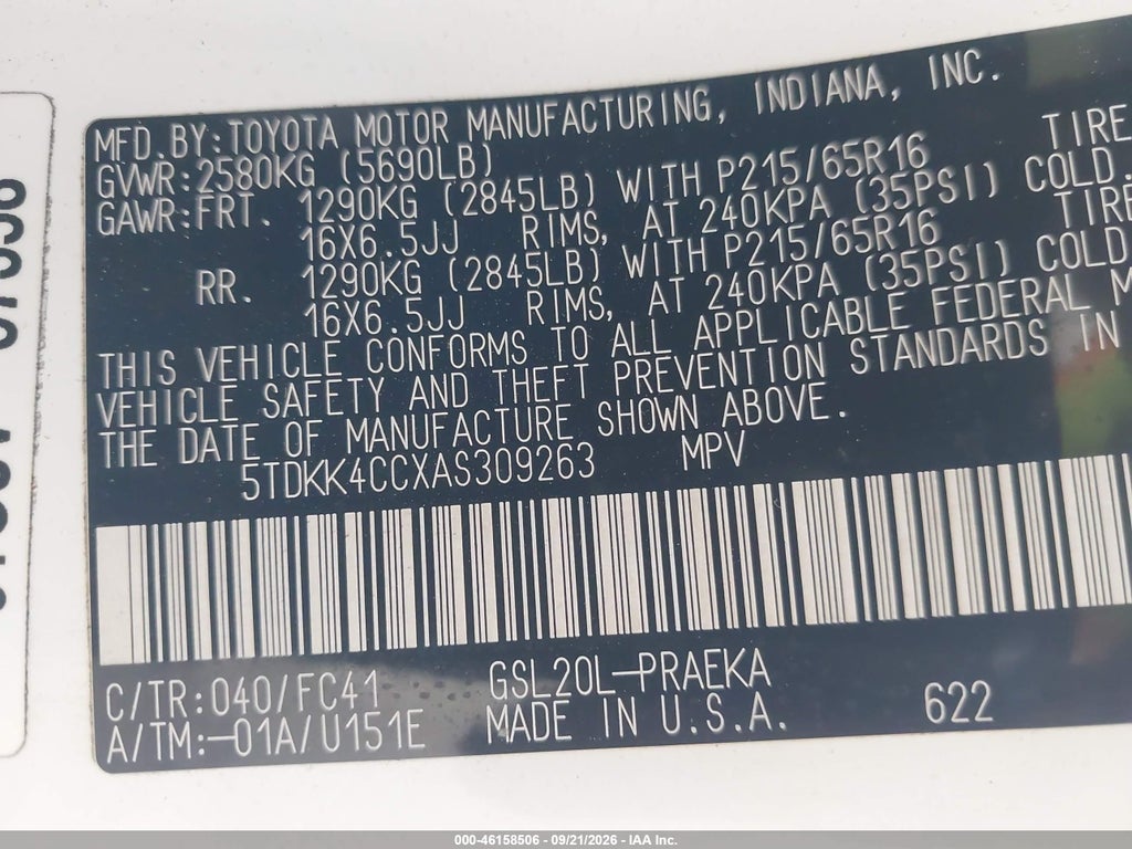 2010 Toyota Sienna LE photo 9