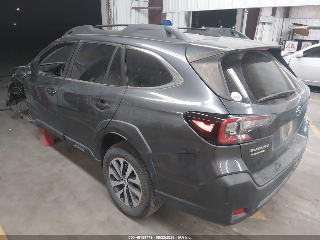 2024 Subaru Outback photo 3