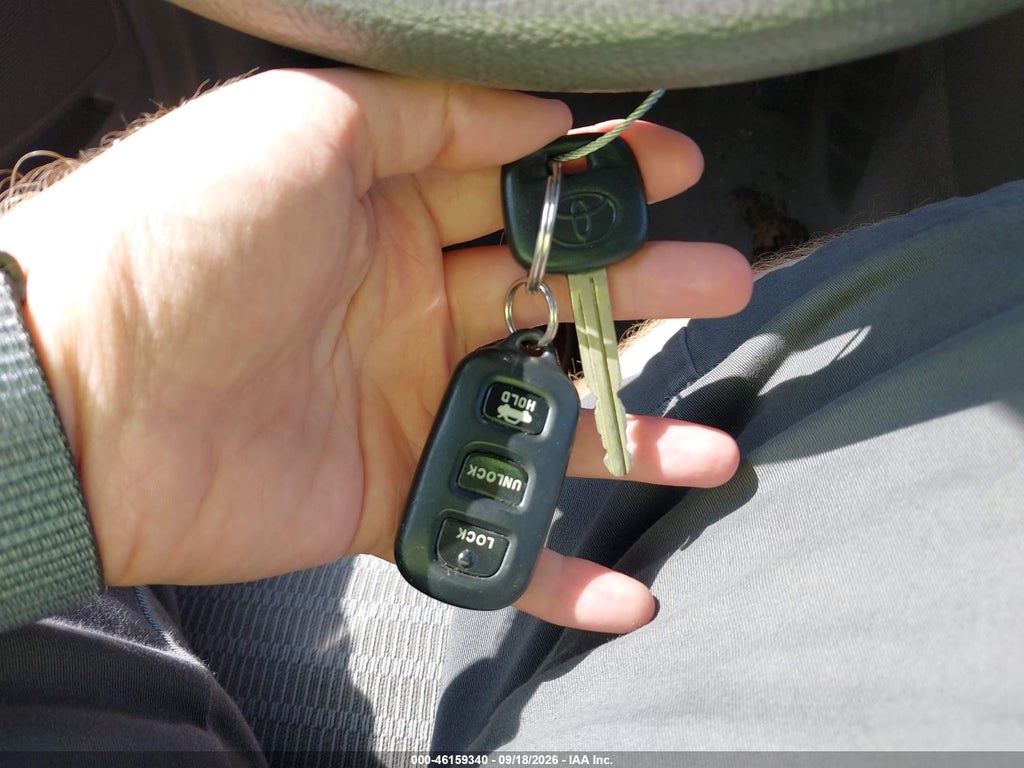 2006 Toyota Camry LE photo 11