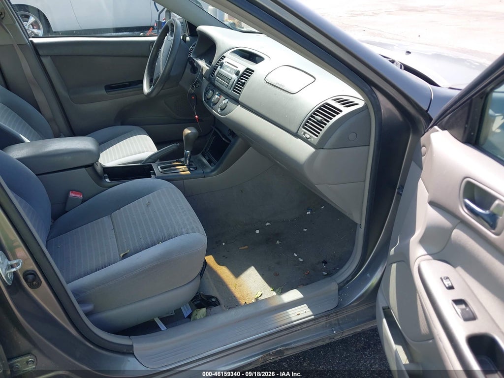 2006 Toyota Camry LE photo 5