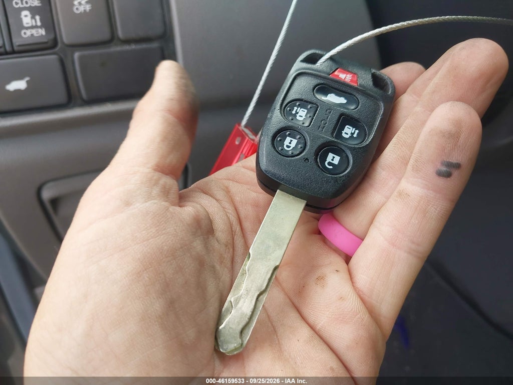 2012 Honda Odyssey EX-L photo 11