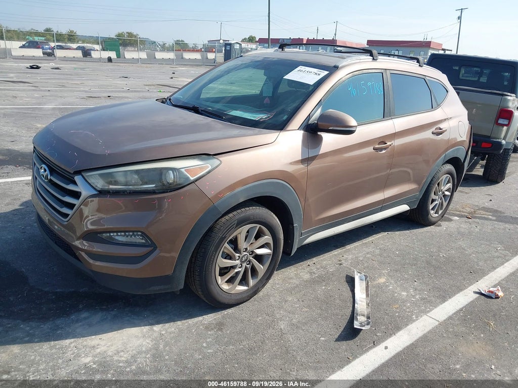 2017 Hyundai Tucson SE Plus photo 2