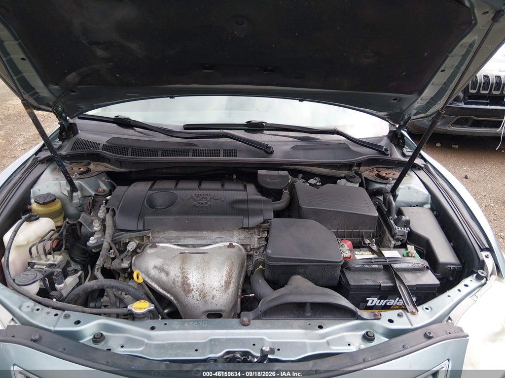 2011 Toyota Camry LE photo 10