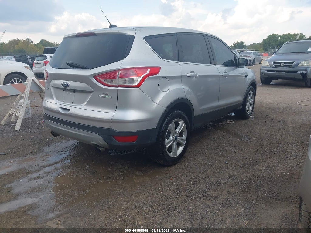 2016 Ford Escape SE photo 4