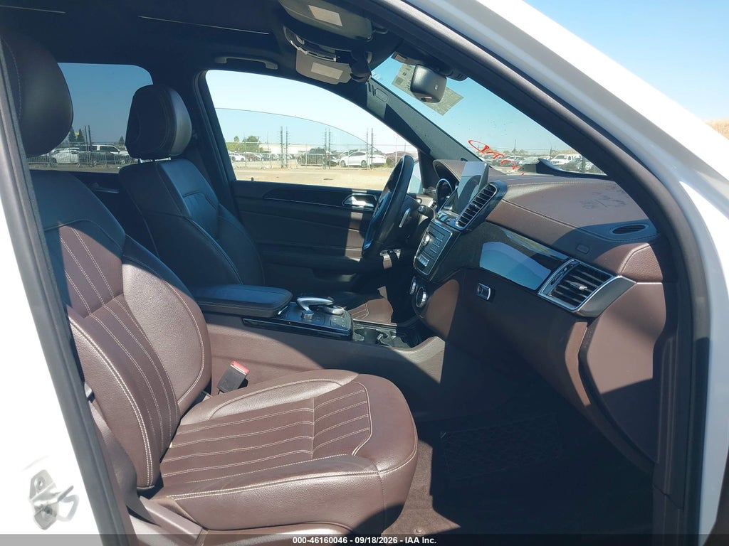 2017 Mercedes-Benz GLS 450 4MATIC photo 5