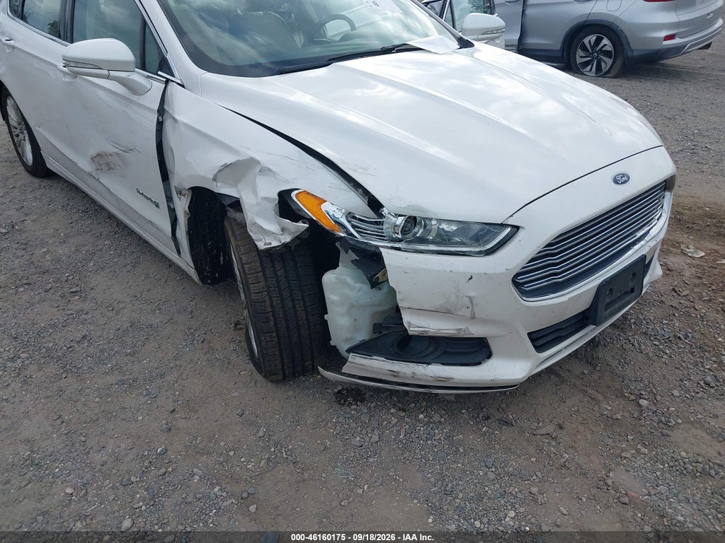 2015 Ford Fusion Hybrid SE photo 6