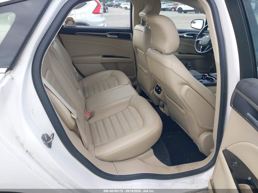2015 Ford Fusion Hybrid SE photo 8