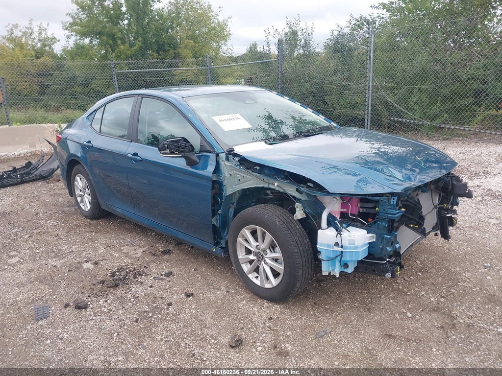 TOYOTA CAMRY 2025