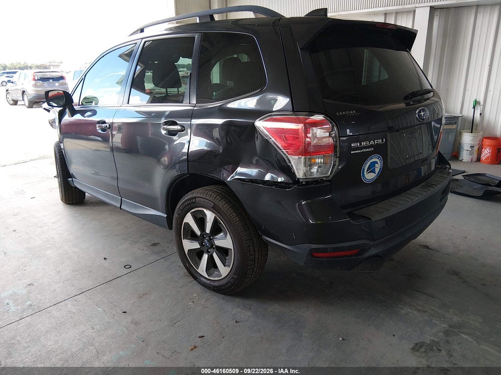 2017 Subaru Forester 2.5I Limited photo 3