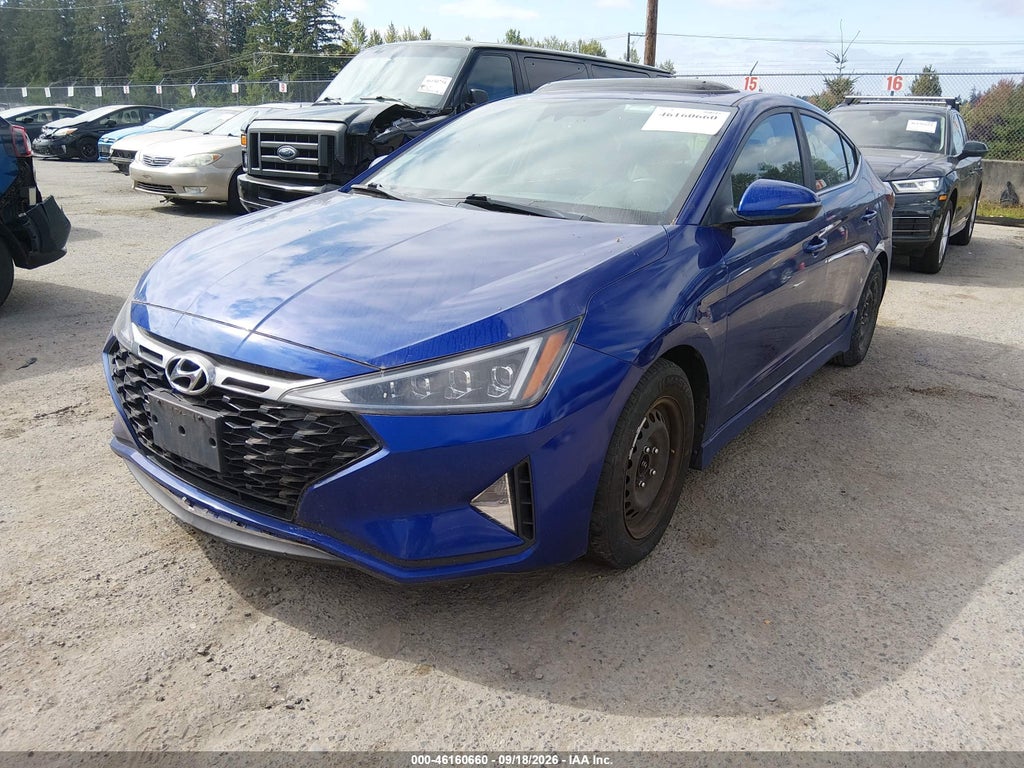 2020 Hyundai Elantra Sport photo 2