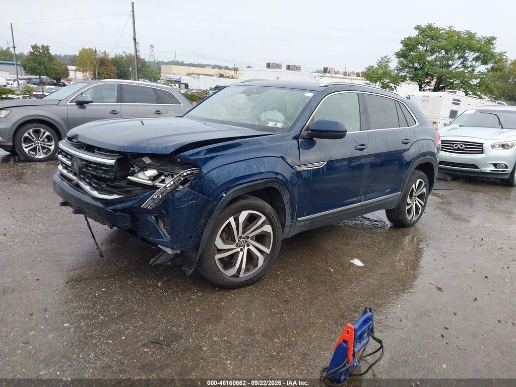 2020 Volkswagen Atlas Cross Sport 3.6L V6 SEL Premium photo 2