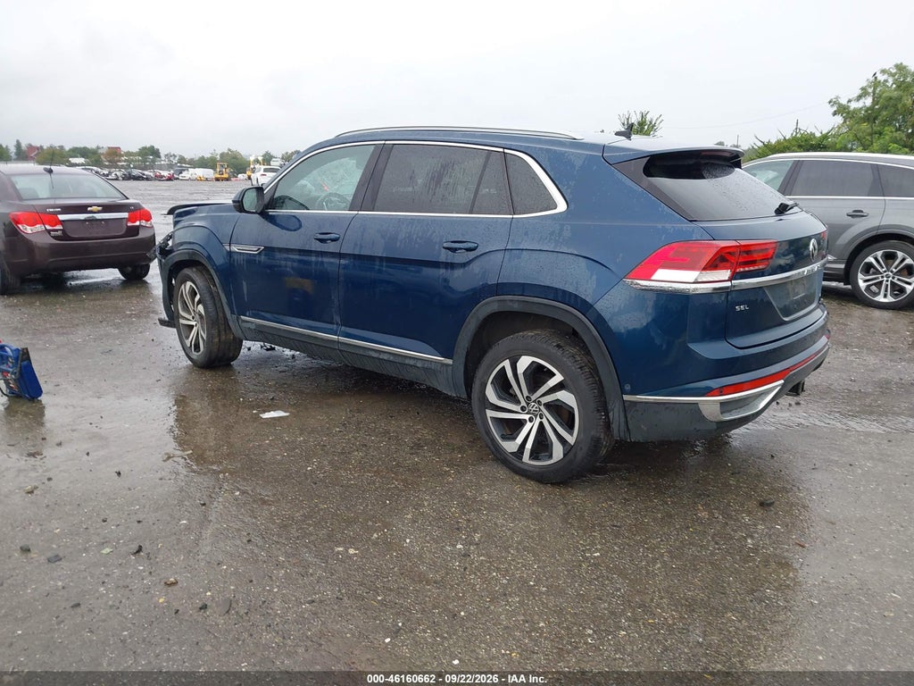2020 Volkswagen Atlas Cross Sport 3.6L V6 SEL Premium photo 3