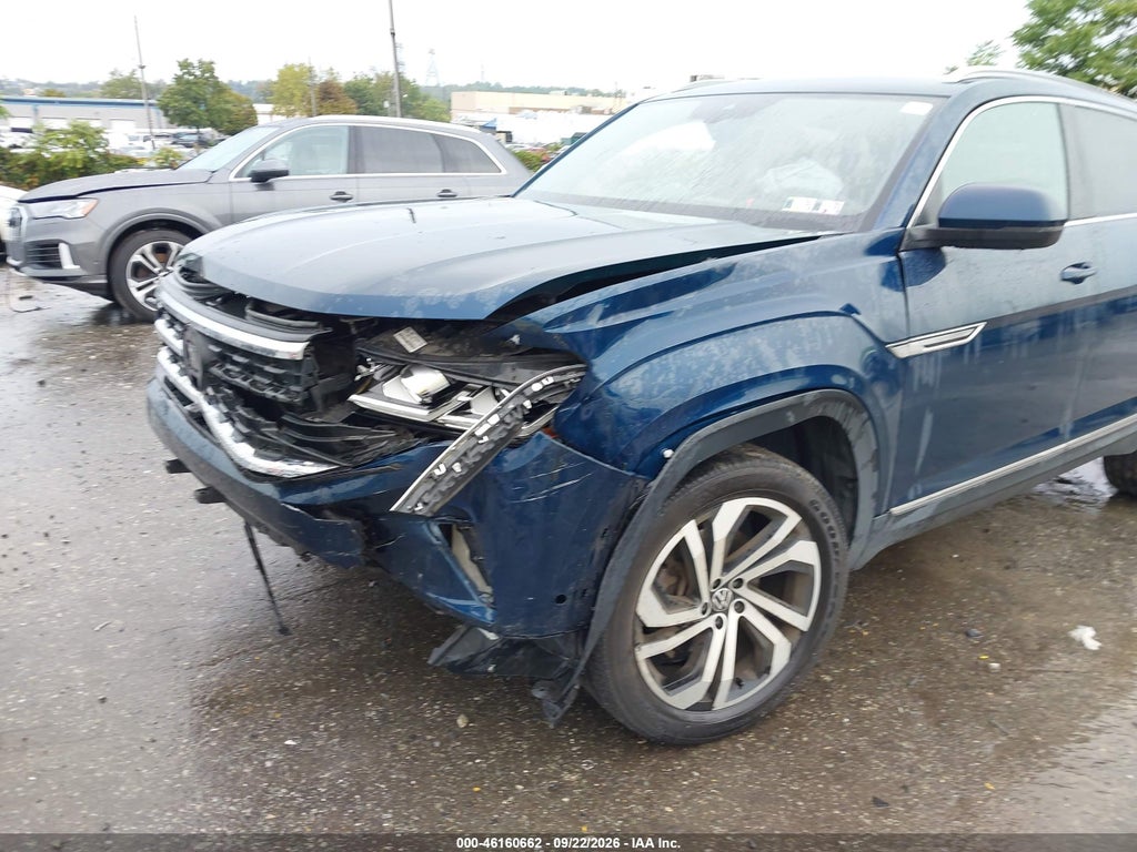 2020 Volkswagen Atlas Cross Sport 3.6L V6 SEL Premium photo 6