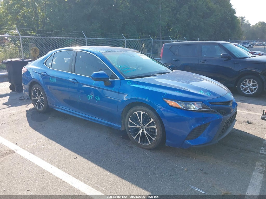 TOYOTA CAMRY 2020