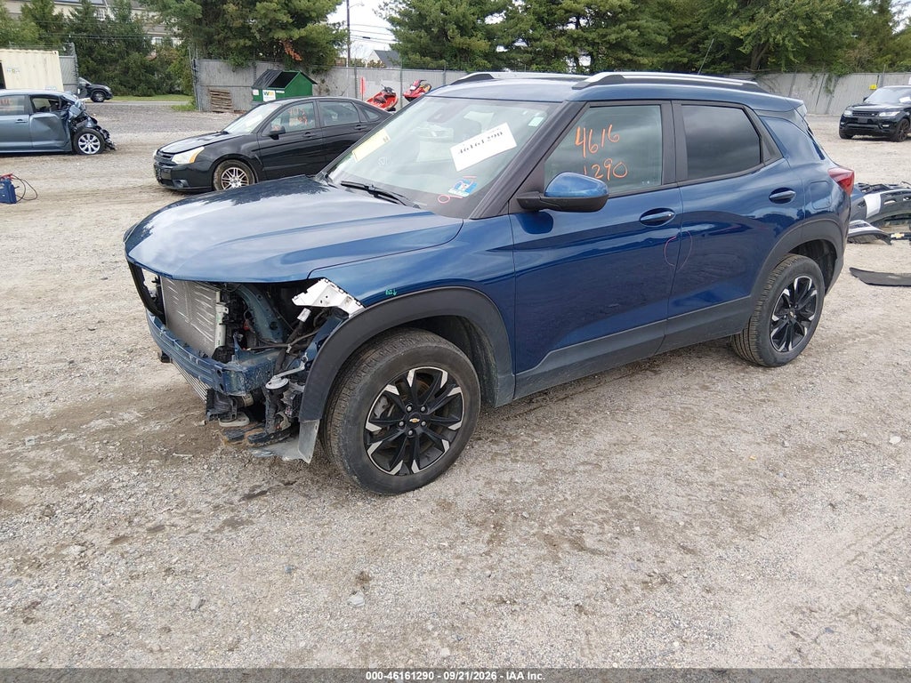 2021 Chevrolet Trailblazer AWD LT photo 2