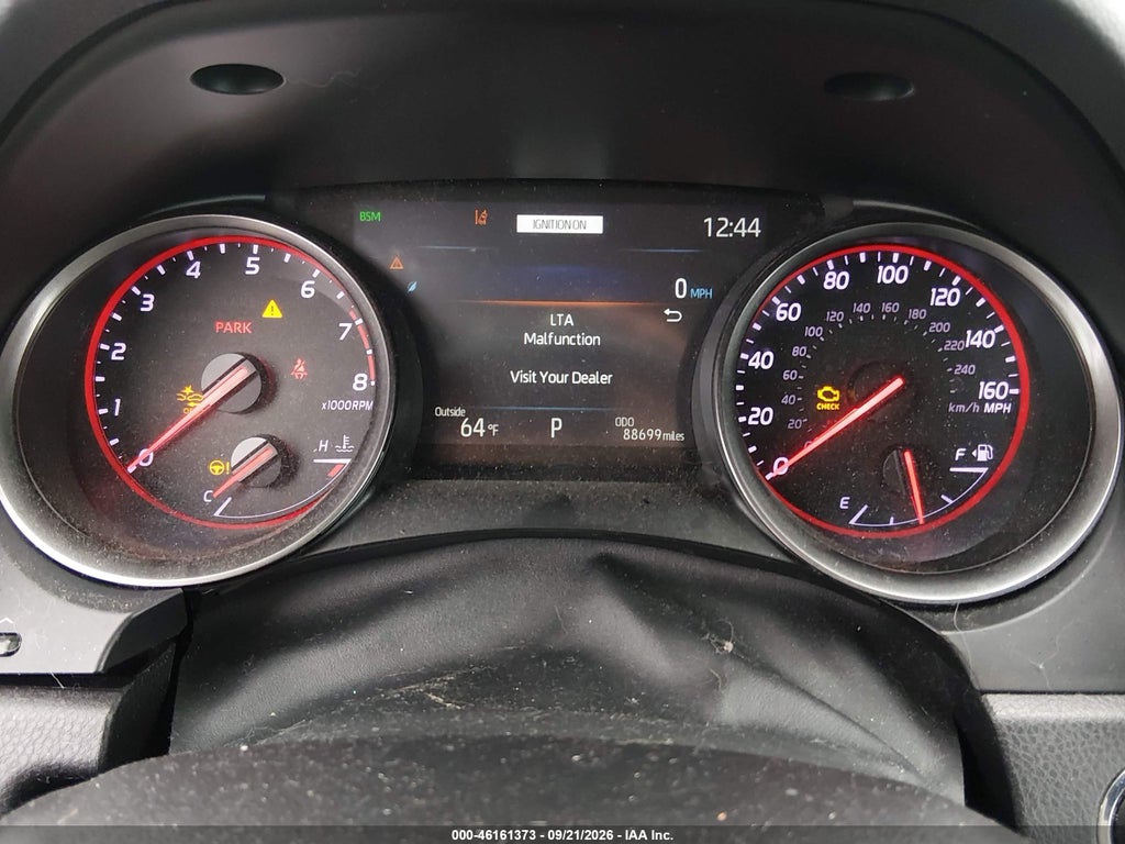 2021 Toyota Camry XSE photo 7