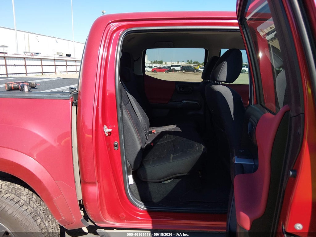 2022 Toyota Tacoma SR5 V6 photo 8