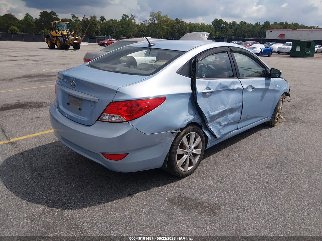 2013 Hyundai Accent GLS photo 4