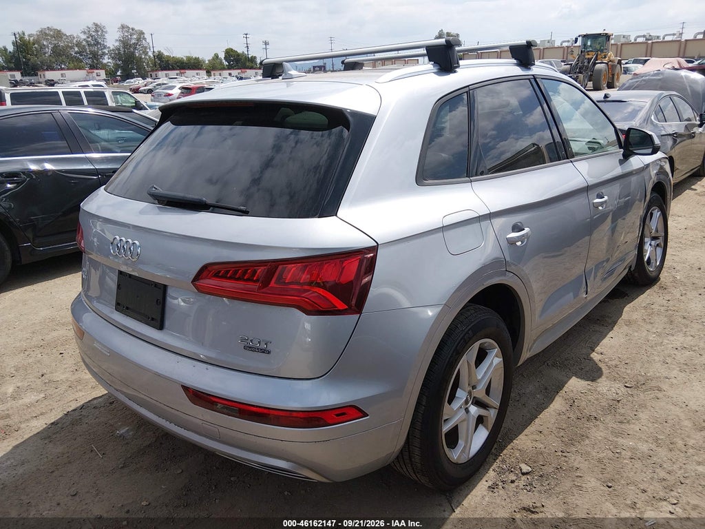 2018 Audi Q5 2.0T Premium/2.0T Tech Premium photo 4