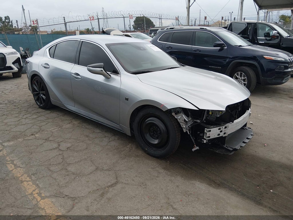 LEXUS IS 300 2025