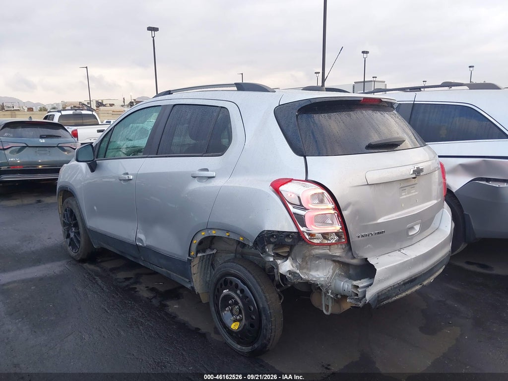 2022 Chevrolet Trax AWD LT photo 6