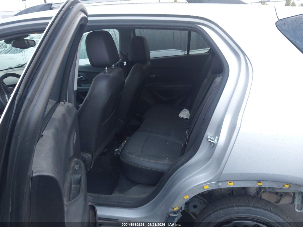 2022 Chevrolet Trax AWD LT photo 8
