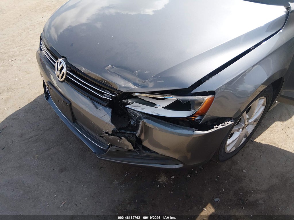 2014 Volkswagen Jetta 1.8T SE photo 6
