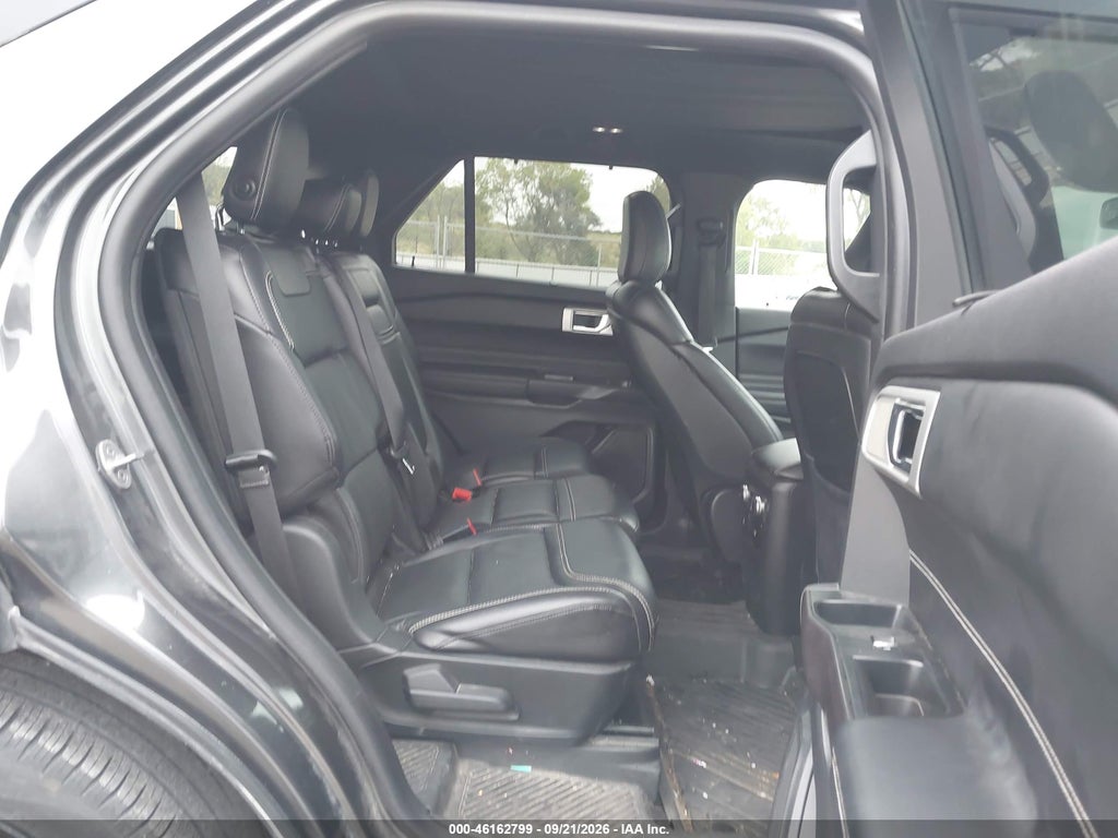 2020 Ford Explorer ST photo 8