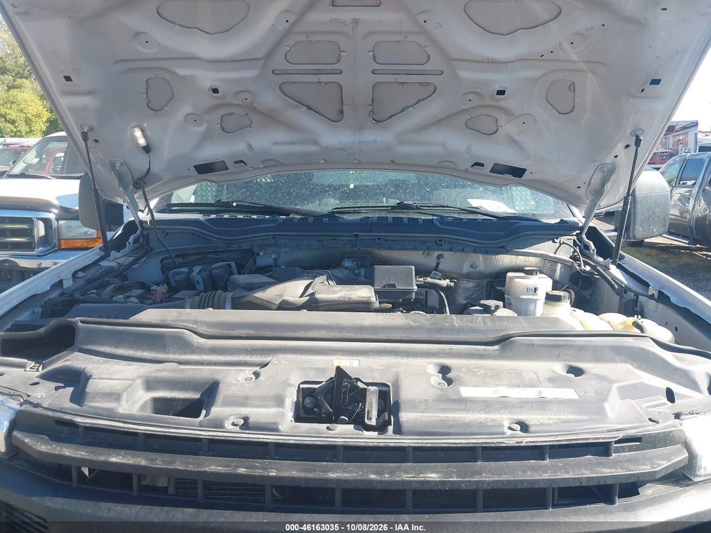 2021 Ford F-350 Chassis XL photo 10