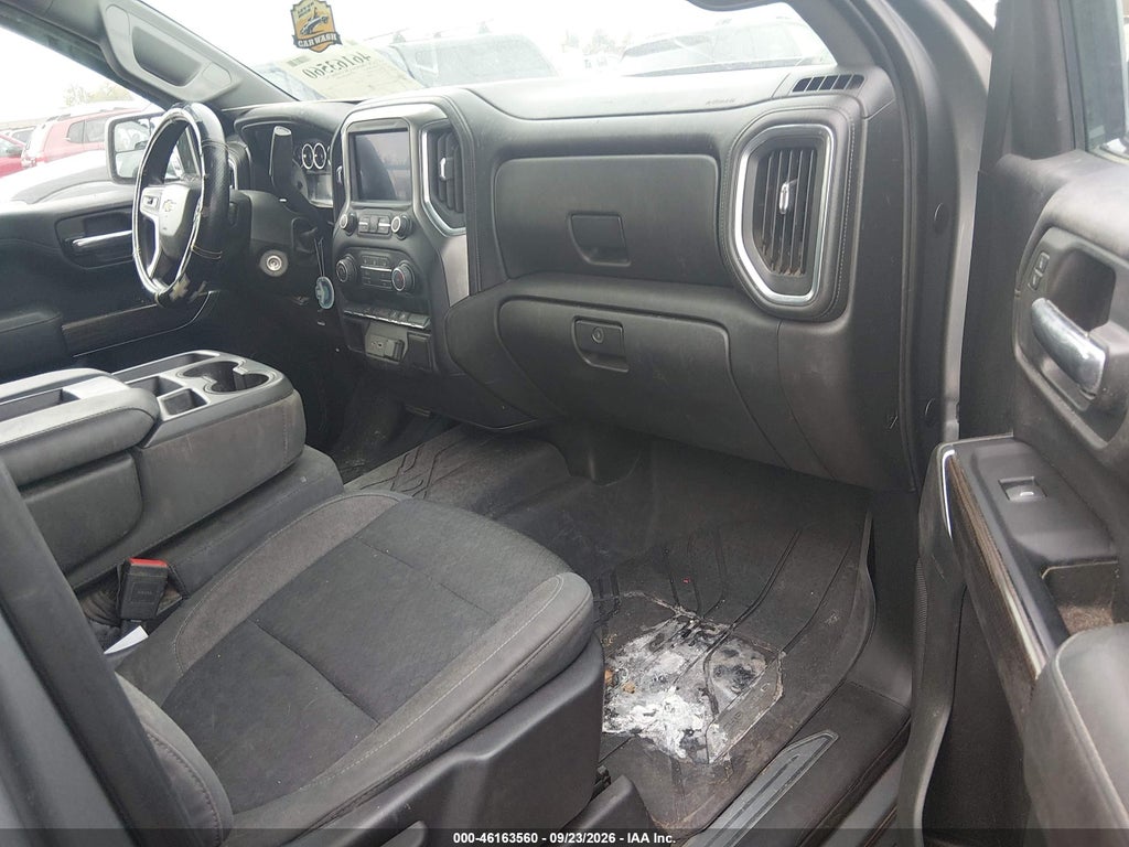2020 Chevrolet Silverado 1500 2WD Short BED LT photo 5