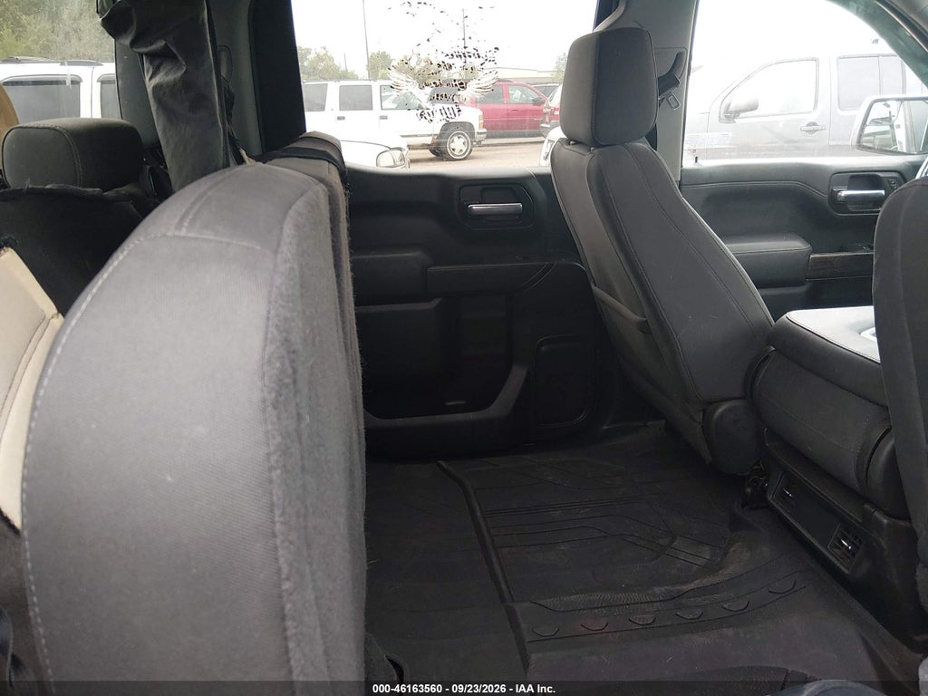 2020 Chevrolet Silverado 1500 2WD Short BED LT photo 8