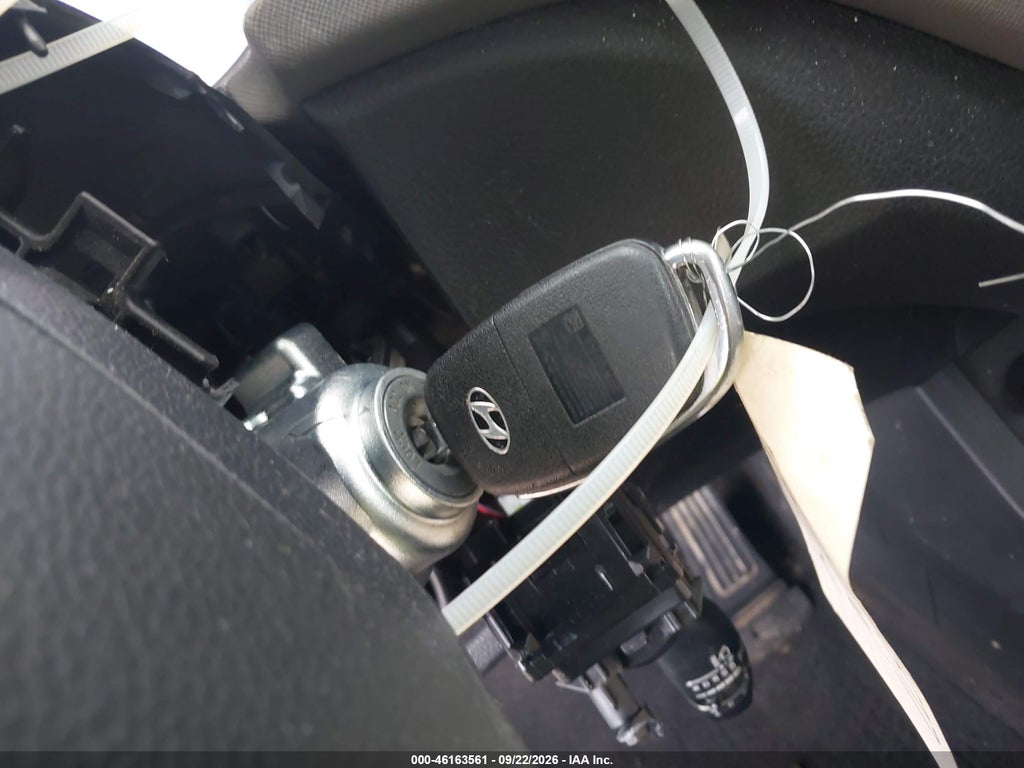 2017 Hyundai Santa FE Sport 2.4L photo 11