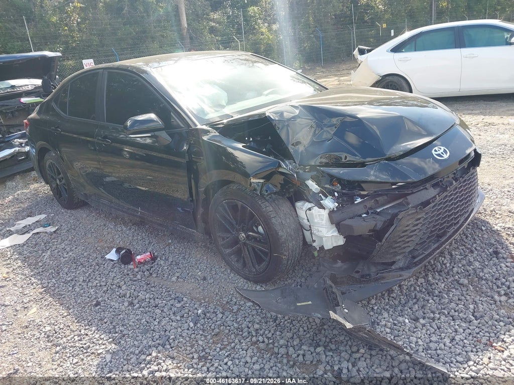 TOYOTA CAMRY 2025