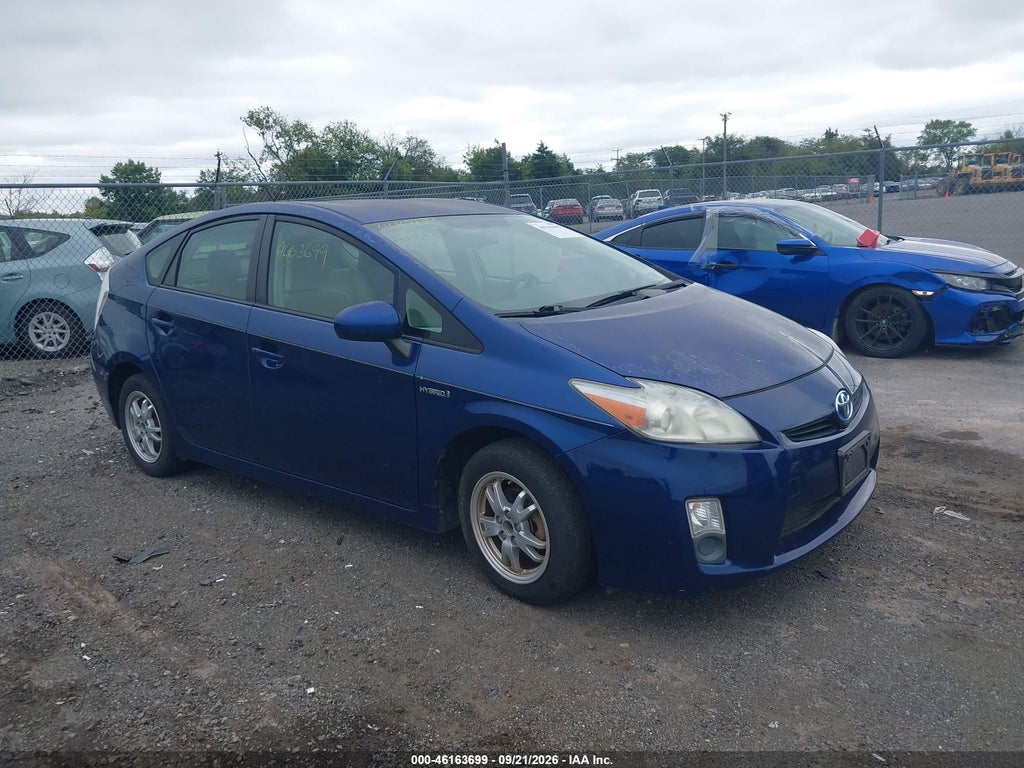 2011 Toyota Prius TWO photo 1