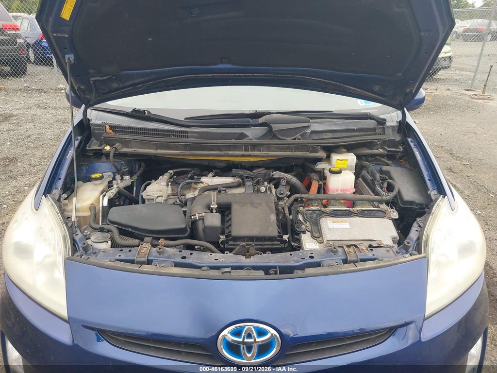 2011 Toyota Prius TWO photo 10