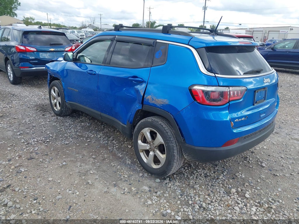 2017 Jeep New Compass Latitude 4X4 photo 3