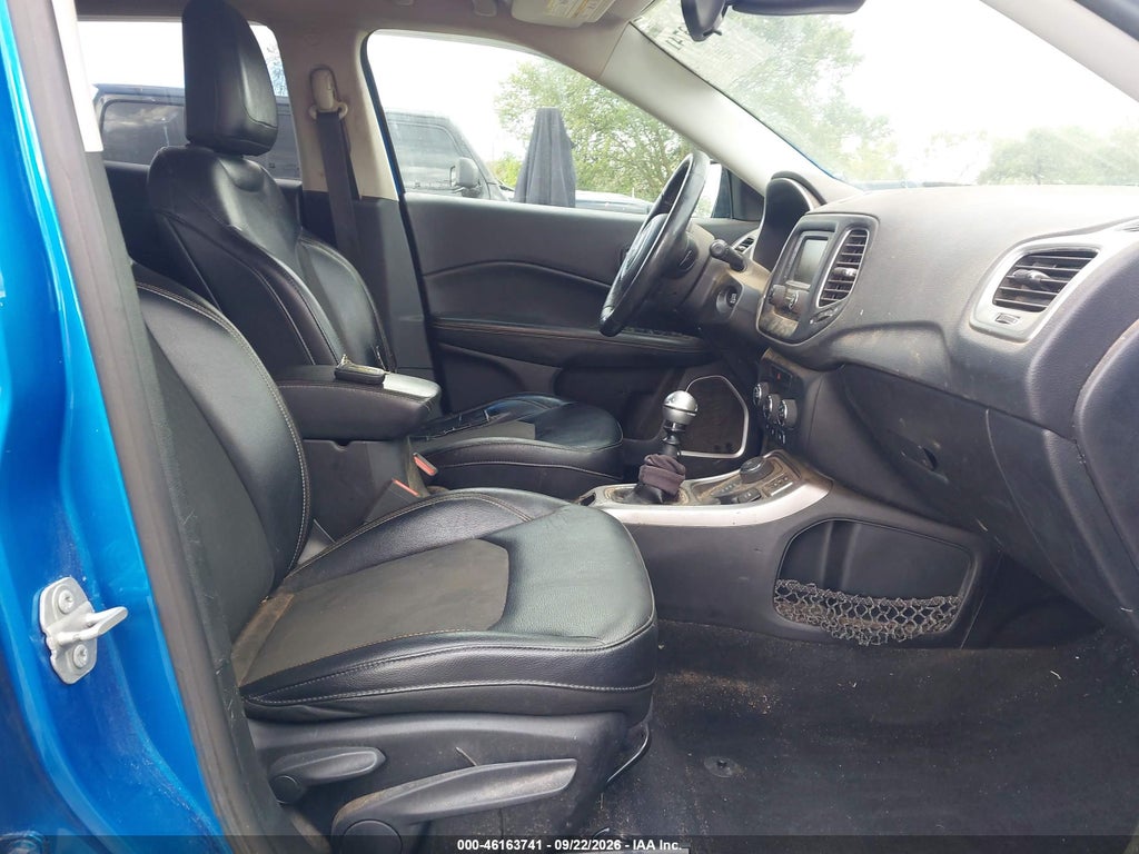 2017 Jeep New Compass Latitude 4X4 photo 5