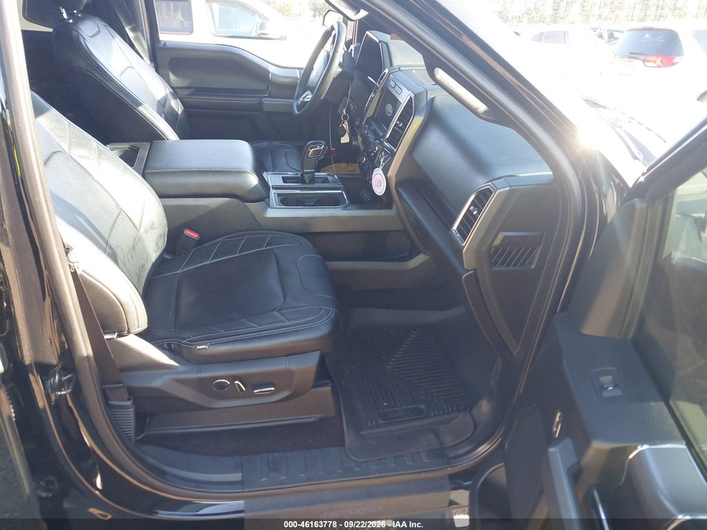 2016 Ford F-150 XLT photo 5