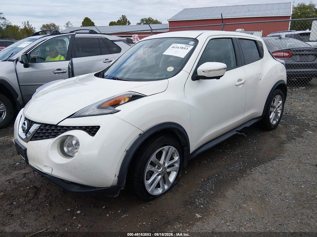 2015 Nissan Juke SL photo 2