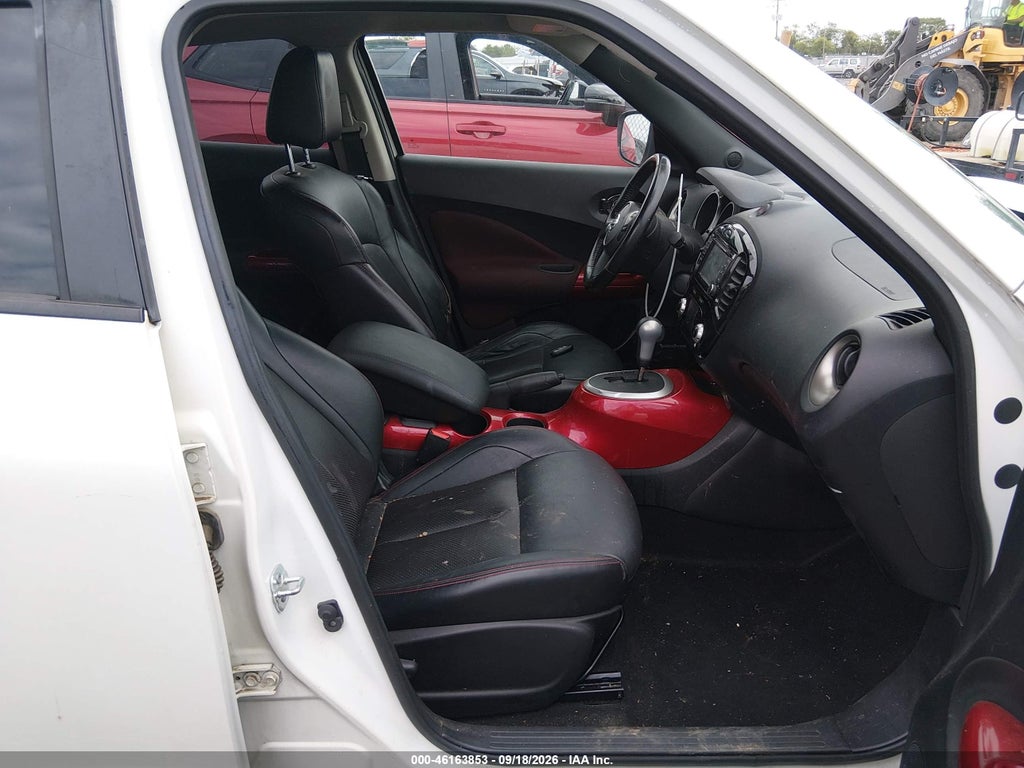 2015 Nissan Juke SL photo 5