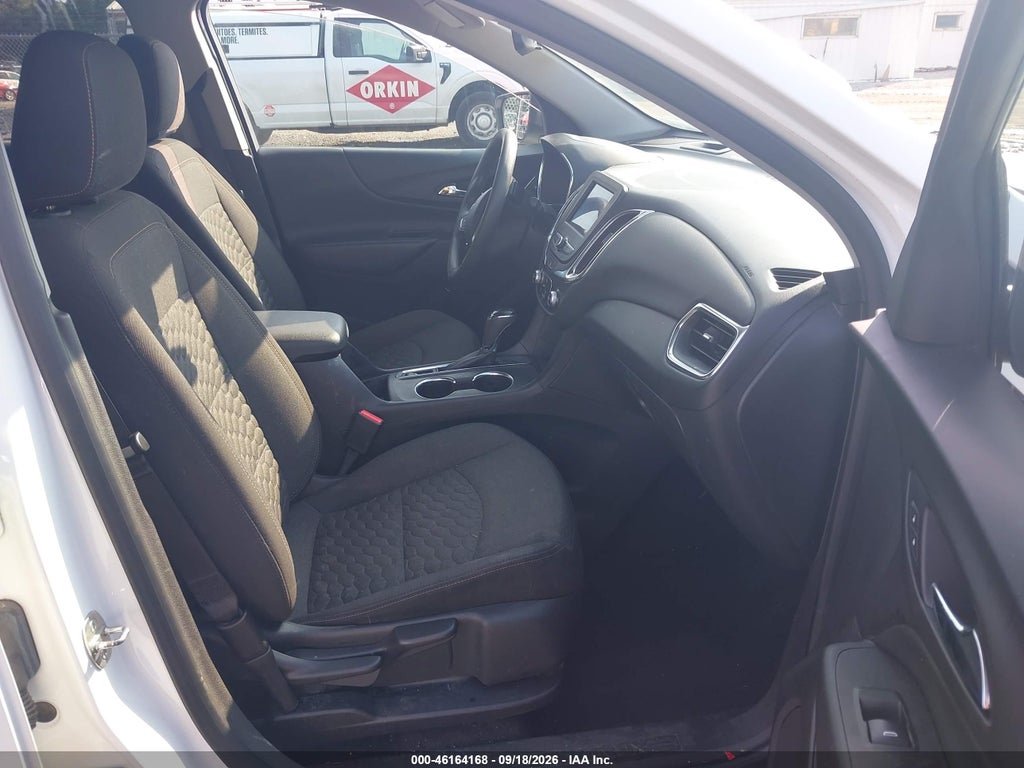 2021 Chevrolet Equinox LT photo 5