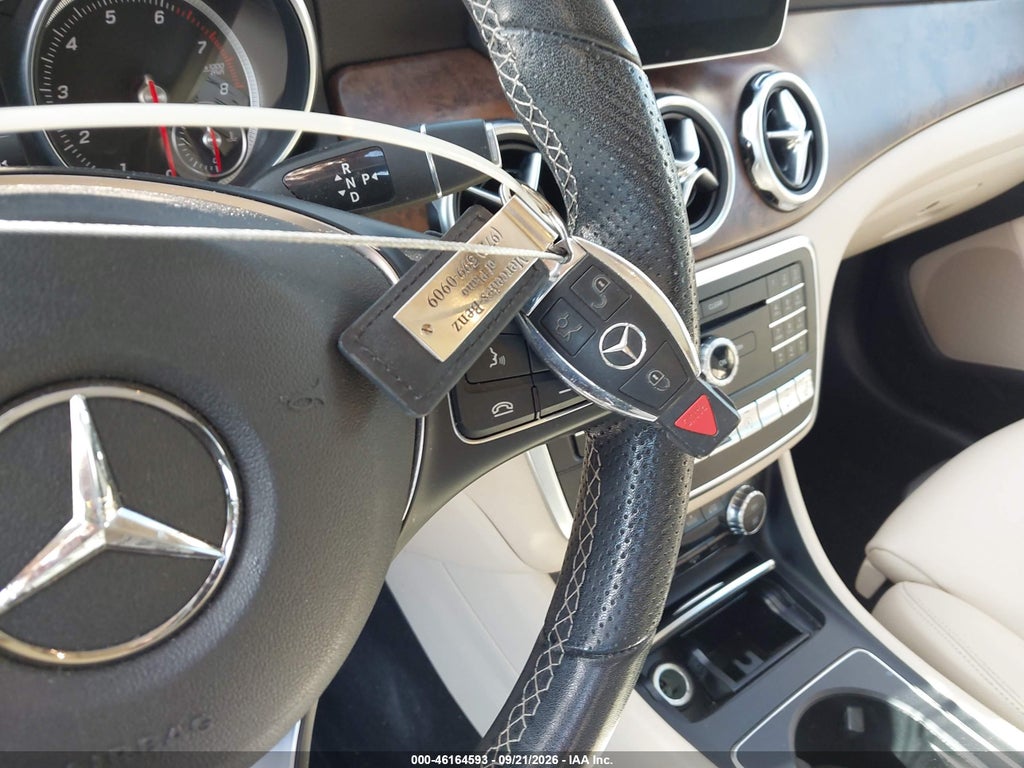 2020 Mercedes-Benz GLA 250 4MATIC photo 11