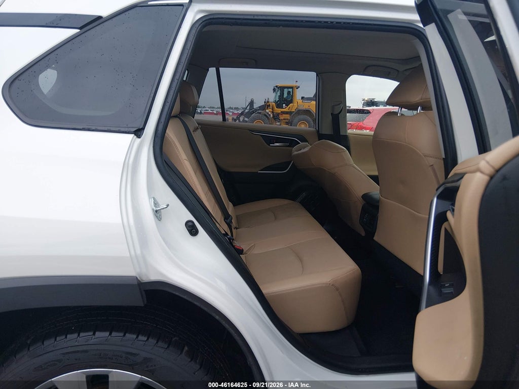 2021 Toyota RAV4 Limited photo 8