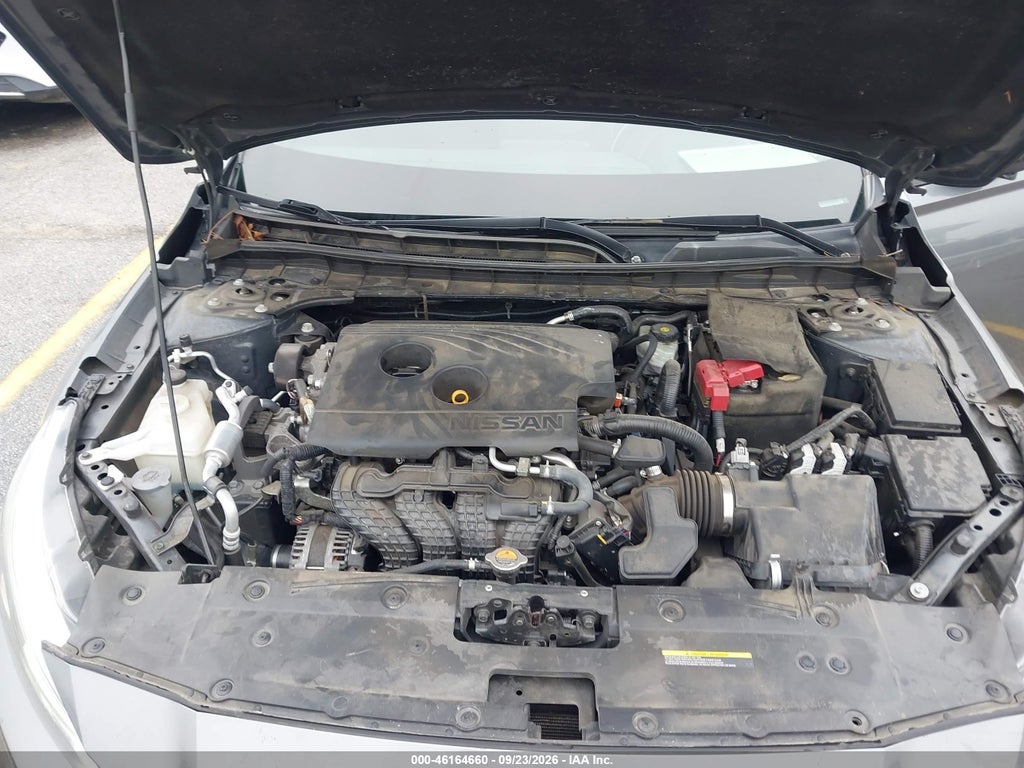 2020 Nissan Altima SR FWD photo 10