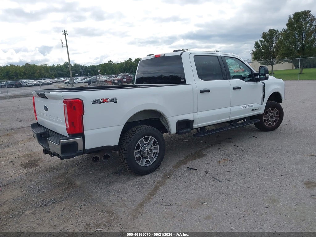 2025 Ford F-350 XLT photo 4