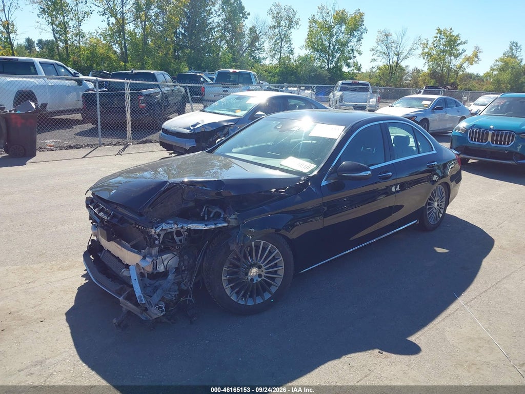 2015 Mercedes-Benz C 300 Luxury 4MATIC photo 2