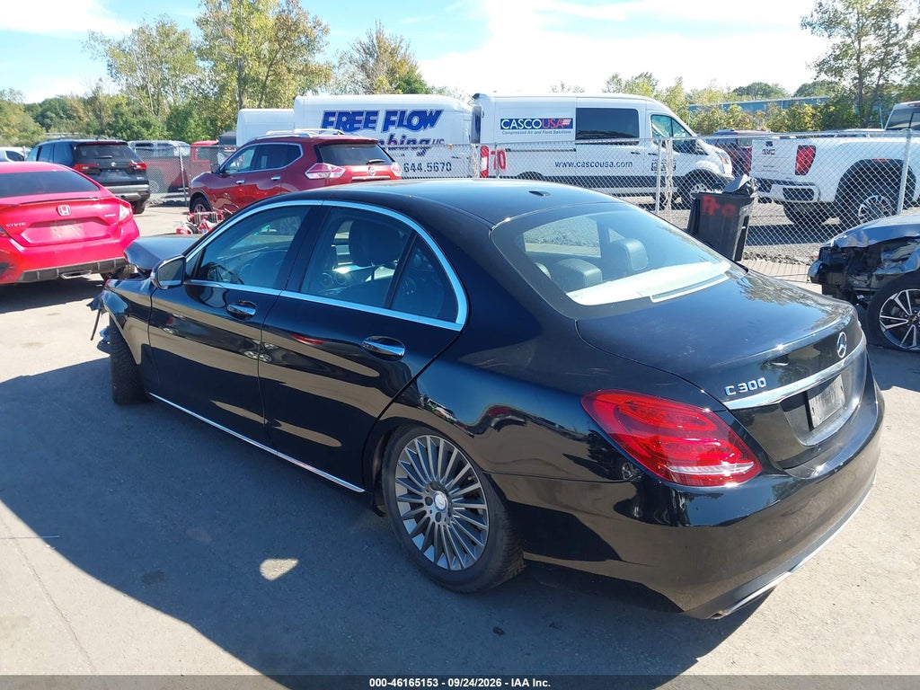 2015 Mercedes-Benz C 300 Luxury 4MATIC photo 3