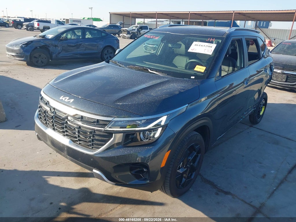 2026 Kia Seltos EX photo 2