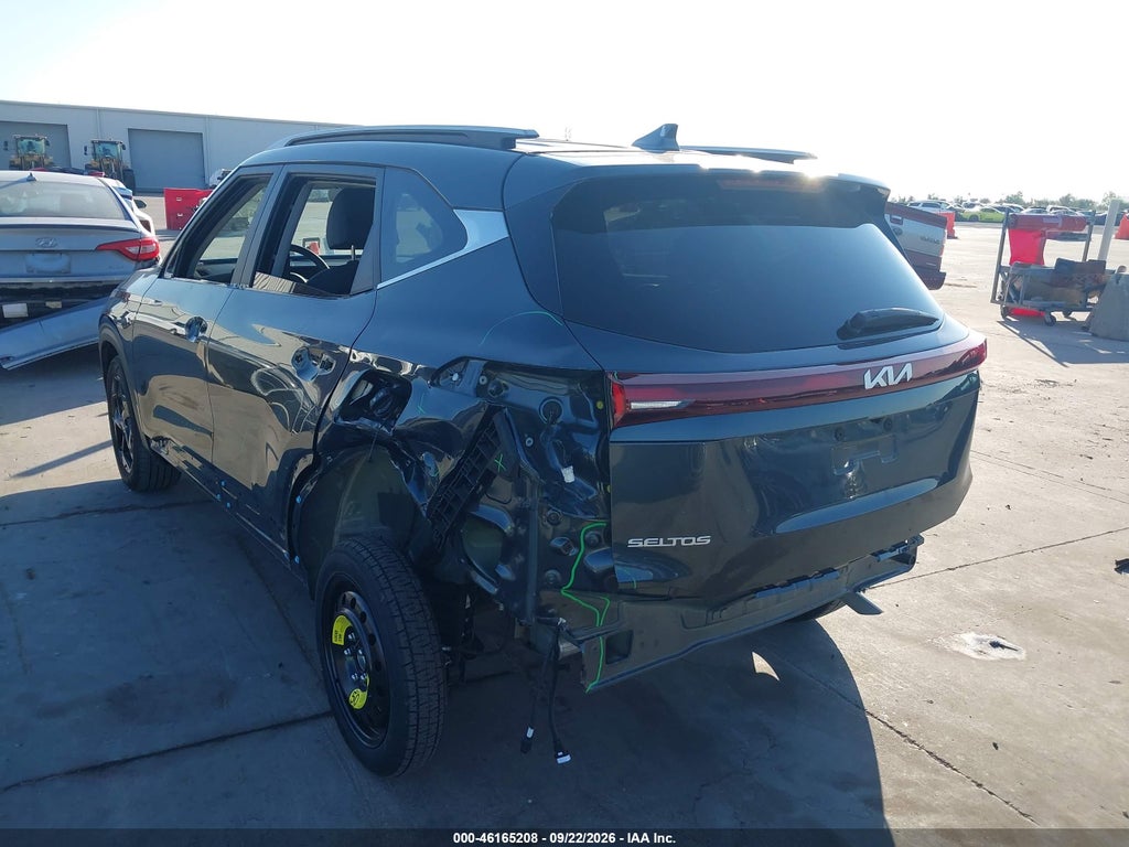 2026 Kia Seltos EX photo 3